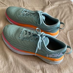 HOKA ONE ONE Arahi 4